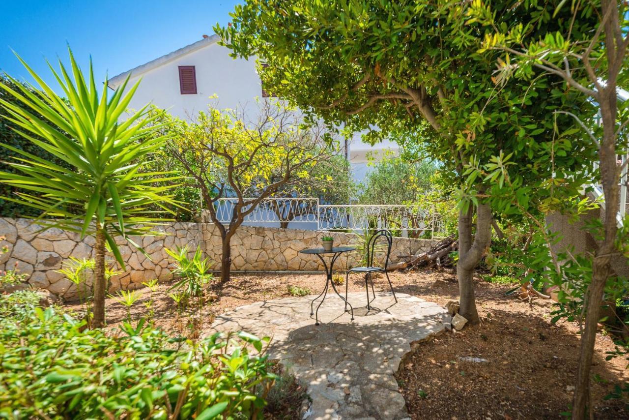 Sunny Days "Sara" - Zf Hvar Хвар Экстерьер фото